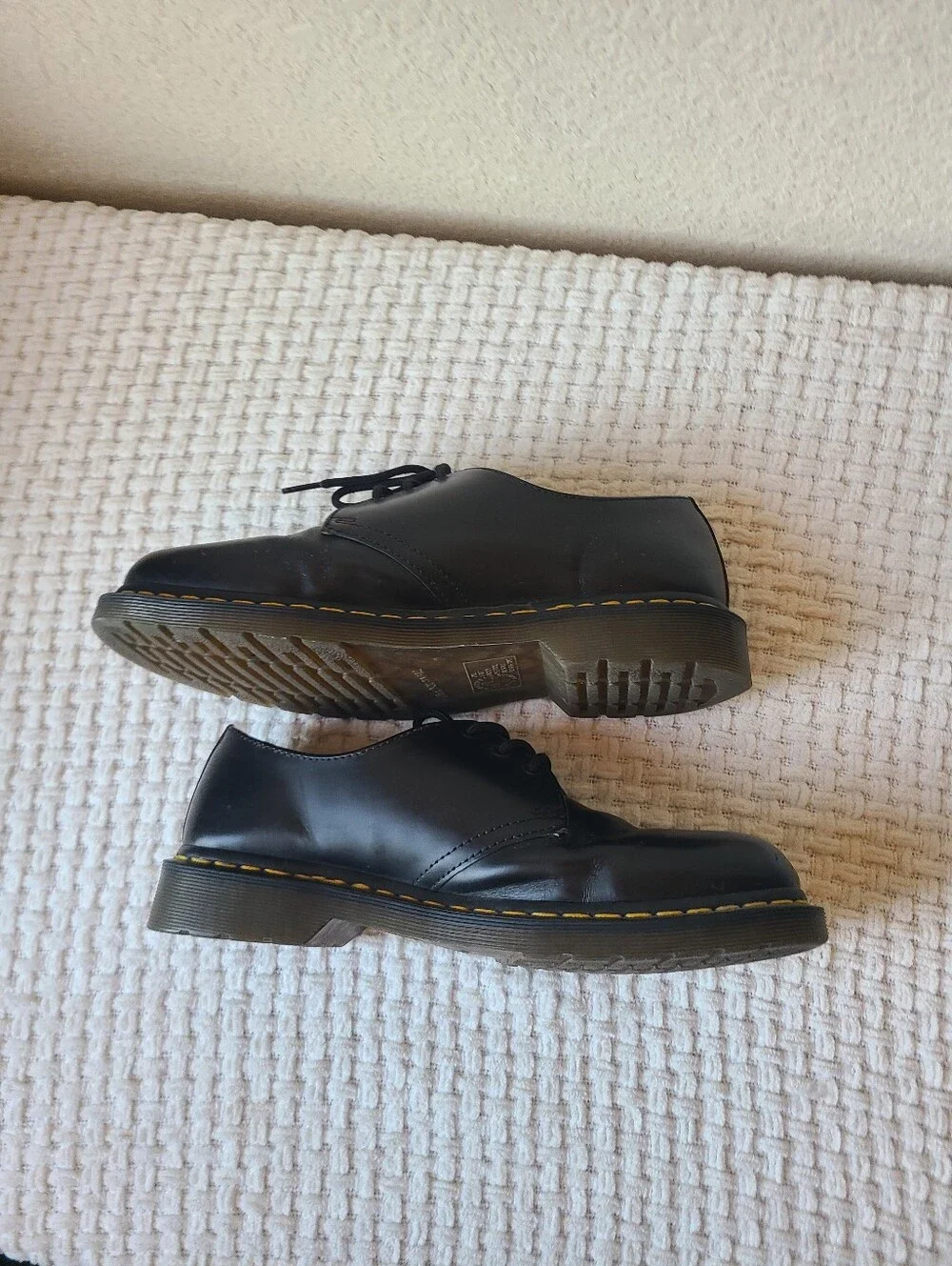 Dr. Martens Classic Black Leather Oxford Shoes Men's Size 10